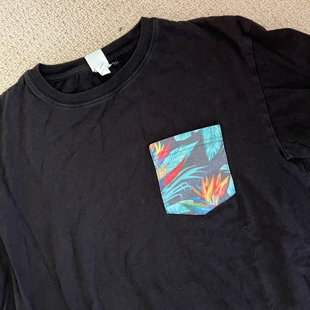Graphic Tees - Picture 2 of 6